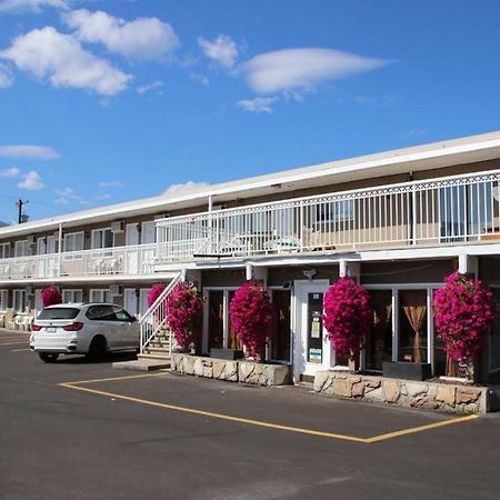 Plaza Motel Pentiction Zewnętrze zdjęcie